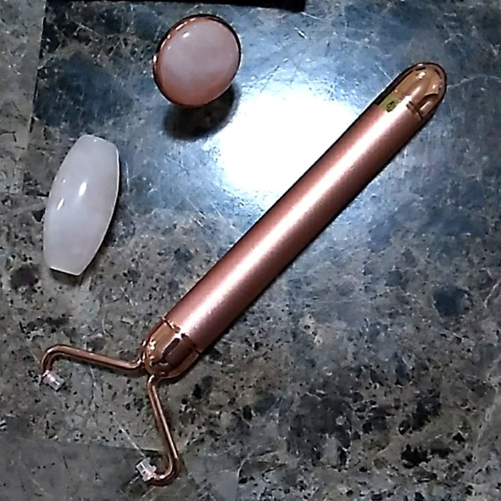 Gold Gems Stone Beauty Bar